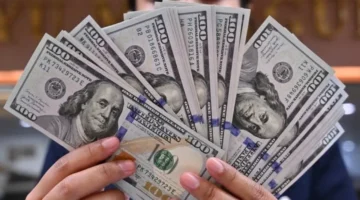 سعر الدولار.. تغيرات مفاجئة تسجلها مكاتب الصرافة في ختام تعاملات الأحد